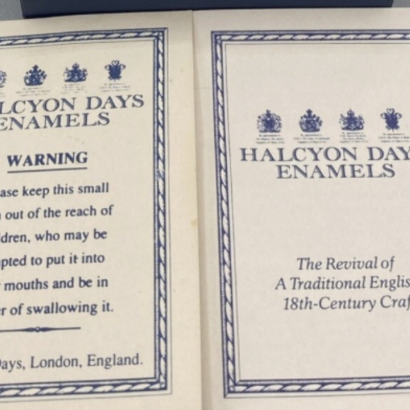 Halcyon Days Enamels Trinket Box “Never Economise on Luxuries” – Screw Top - Picture 7 of 7